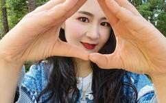 迈开腿让我尝尝你的扇贝免费播放